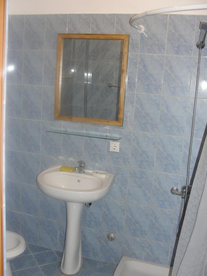 Kulla E Vekut Apartment Durres Luaran gambar